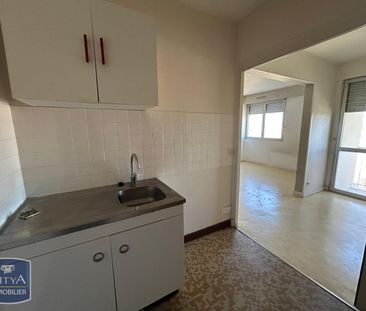 Location Appartement 1 pièce 33m² BOURG EN BRESSE 01000 - Photo 3