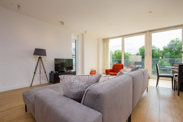 2 bed apartment to rent in Gatliff Road, London, SW1W - Photo 1