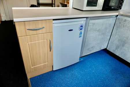 Bedsit, Waverley Road, BS6 - Photo 5