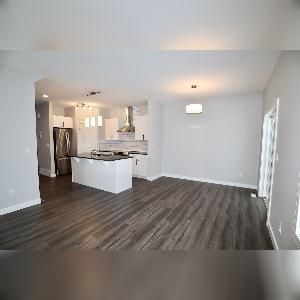 3 Bed 2.5 Bath Dbl Garage For Rent SW Orchards Edmonton - Photo 4