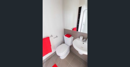 Student Accommodation Prahran - Close to Swinburne/ NMIT/ Melbourne Polytechnic - Photo 4