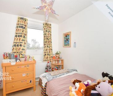 3 bedroom terraced house to rent - Photo 6