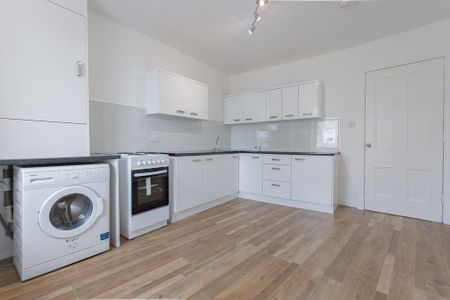 3 bedroom apartment to rent - Photo 5