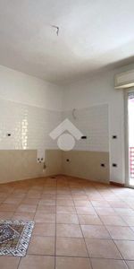 Bilocale in affitto - Photo 3