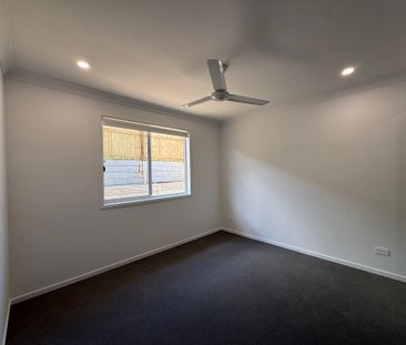 2/15 Kashmir Circuit, Greenbank QLD 4124 - House For Rent | Domain - Photo 4
