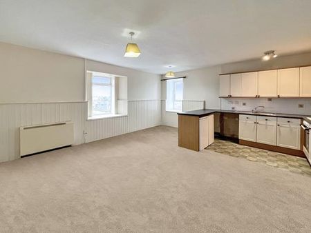 3 bedroom flat to rent - Photo 4