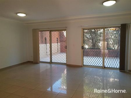4/39-41 Houston Road, Kingsford NSW 2032 - Townhouse For Rent | Domain - Photo 4