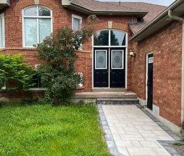 For Lease - 2023 Valewood Court, Oshawa, Ontario - Photo 4