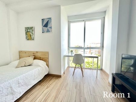 Barriada Villegas, Sevilla, Andalusia 41008 - Photo 4