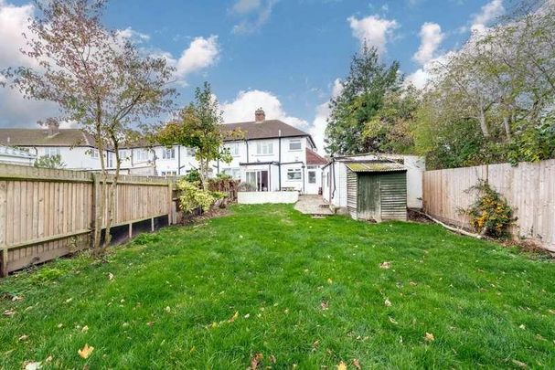 Aragon Road, Morden, SM4 - Photo 1