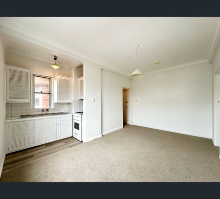 11/35 Ramsgate Avenue, Bondi Beach, NSW 2026 - Photo 3