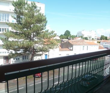 Location Appartement 1 pièce 29m² - Photo 3