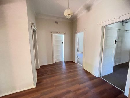 Ray White Real Estate Parkes - Photo 3