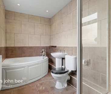 2 bedroom terraced house to rent - Photo 3