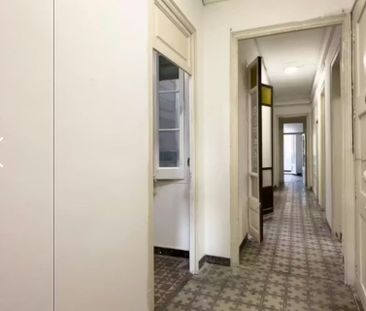 Carrer de Balmes, Barcelona, Catalonia 08007 - Photo 4