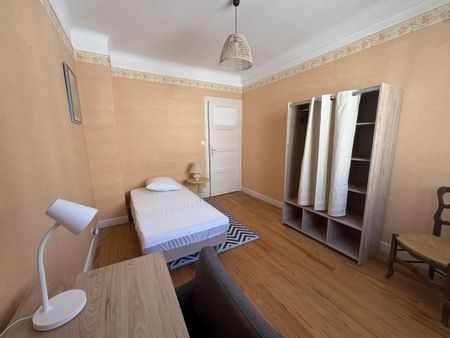 Location Appartement 1 pièce 12m² CHAMBERY 73000 - Photo 2