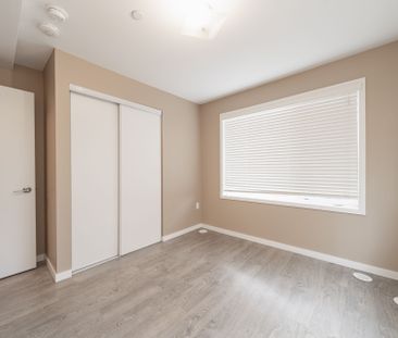 For Lease - 600 Alex Gardner Circle Unit# 107, Aurora, Ontario - Photo 1