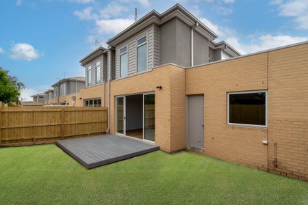 New Townhouse in the heart of Rosebud - Photo 2