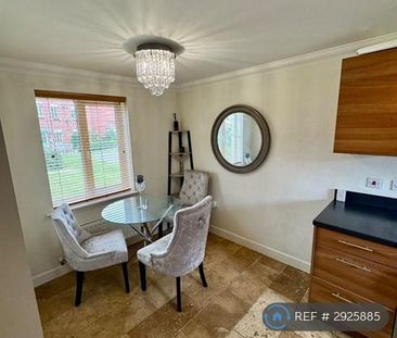 3 bedroom semi-detached house to rent - Photo 4