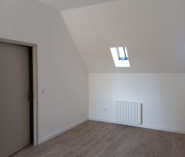Beau F2, comprenant un séjour avec coin cuisine aménagée et équipée... - Photo 2