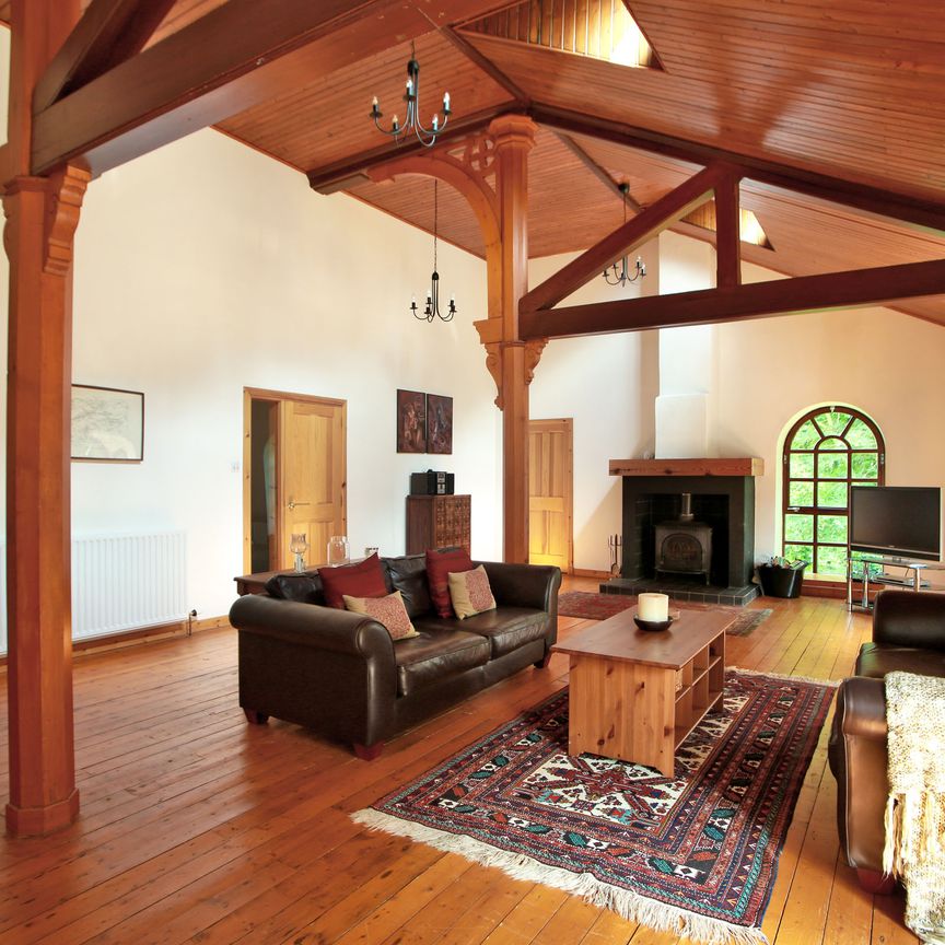 4 bedroom semi-detached house to rent - Photo 1