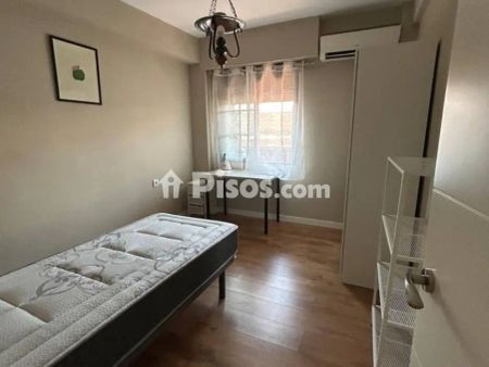 Piso en alquiler en Ciudad Jardín-Zoco - Photo 2