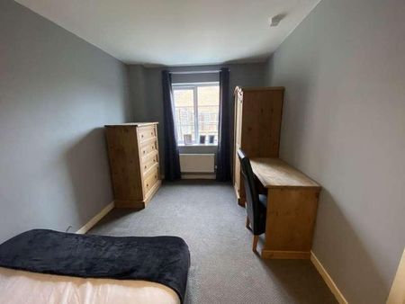 Rm, West Lake Avenue, Hampton Vale, Peterborough, PE7 - Photo 2