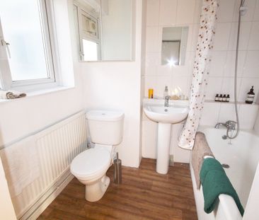 Room in a Shared Flat, Paragon Road, E9 - Photo 1