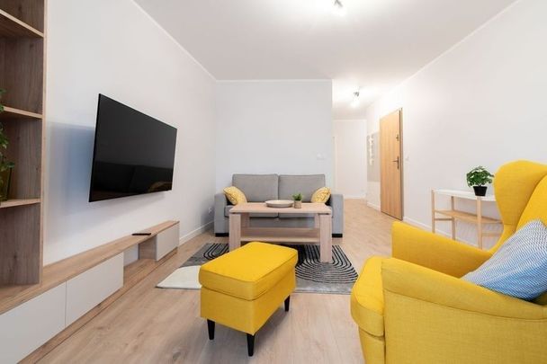 Mieszkanie do wynajęcia 4 pokoje Źródłowa, Łódź 74 m² - Фото 1