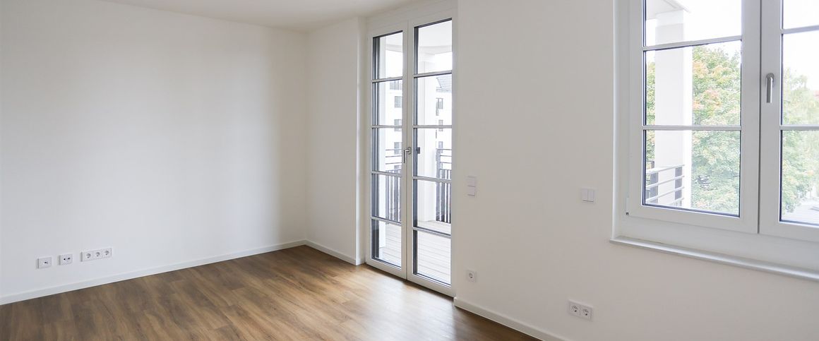 Schöne und ideal geschnittene 2-Zi.-Wohnung mit Balkon - hell und barrierefrei in Köpenick - Photo 1