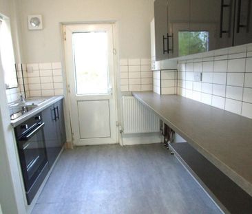 2 bedroom semi-detached house to rent - Photo 3