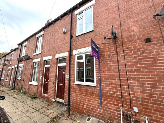 2 bedroom House To Let - Photo 1
