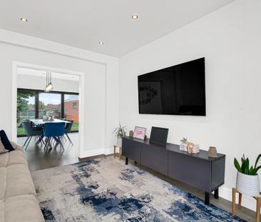 4 bedroom semi-detached house to rent - Photo 2