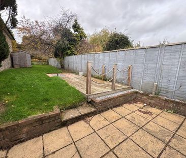 2 bedroom end of terrace house to rent - Photo 6