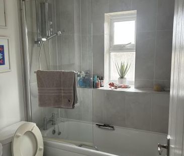 2 bedroom house to share by Birmingham Airport - Photo 6