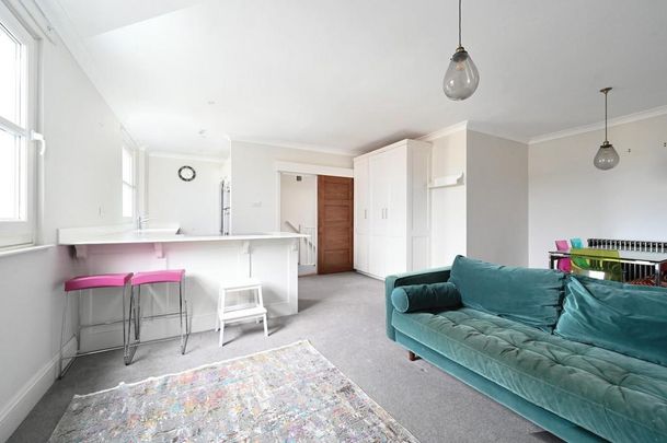 3 bedroom apartment to rent - Photo 1