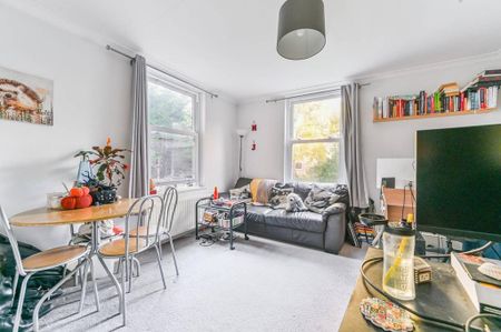 1 bedroom flat to rent - Photo 2