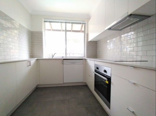 Renovated Apartment In Ultra Convenient Location - Photo 1