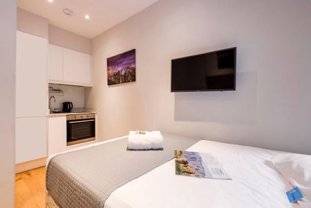 Studio to rent - Photo 2