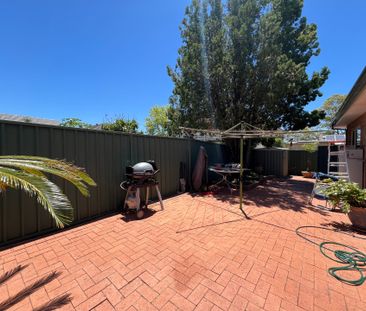 YOUNG 2 BEDROOM VILLA - Photo 4