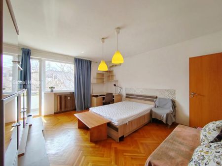 Garsonieră | Bulevardul Dacia | 10 Minute de Romană - Photo 3