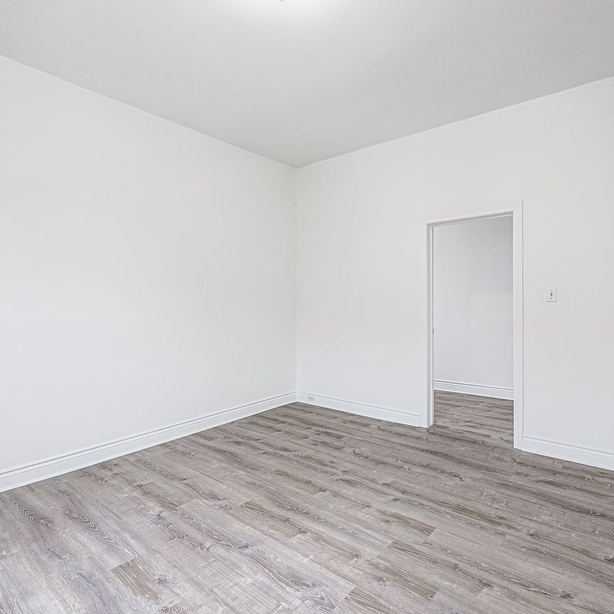 For Lease - 413 Crawford Street, Toronto, Ontario - Photo 1