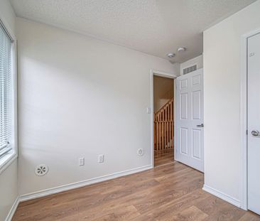 For Lease - 193 Danzatore Path, Oshawa, Ontario - Photo 3