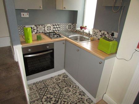 1 bedroom end of terrace house to rent - Photo 5