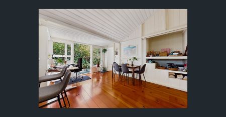 Charming Character Home in the Heart of Paddington! - Photo 5