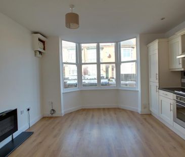 1 bedroom ground floor flat to rent - Photo 1