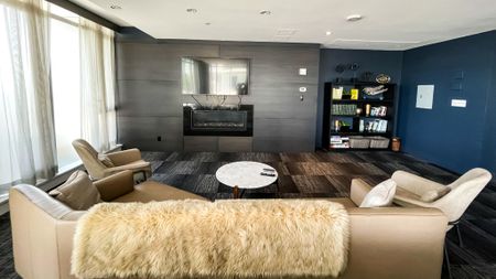2 Bd Corner Unit W Two Balconies, Undgr Parking & Amazing Views. - Photo 5