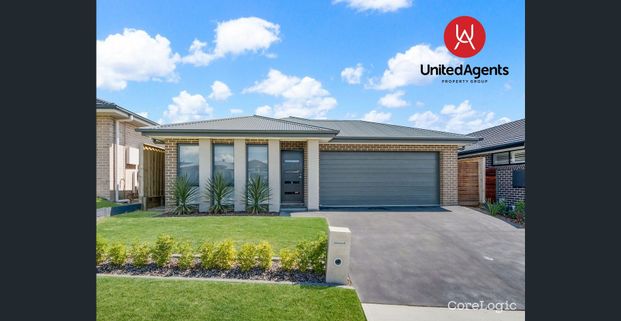 Stylish Single-Storey Family Home in Prime Oran Park Location - Photo 1