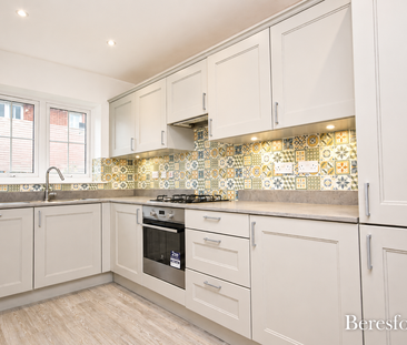 3 bedroom semi-detached house to rent - Photo 6
