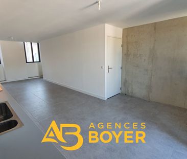 Location Appartement 3 pièces 58m² LE BEAUSSET 83330 - Photo 3